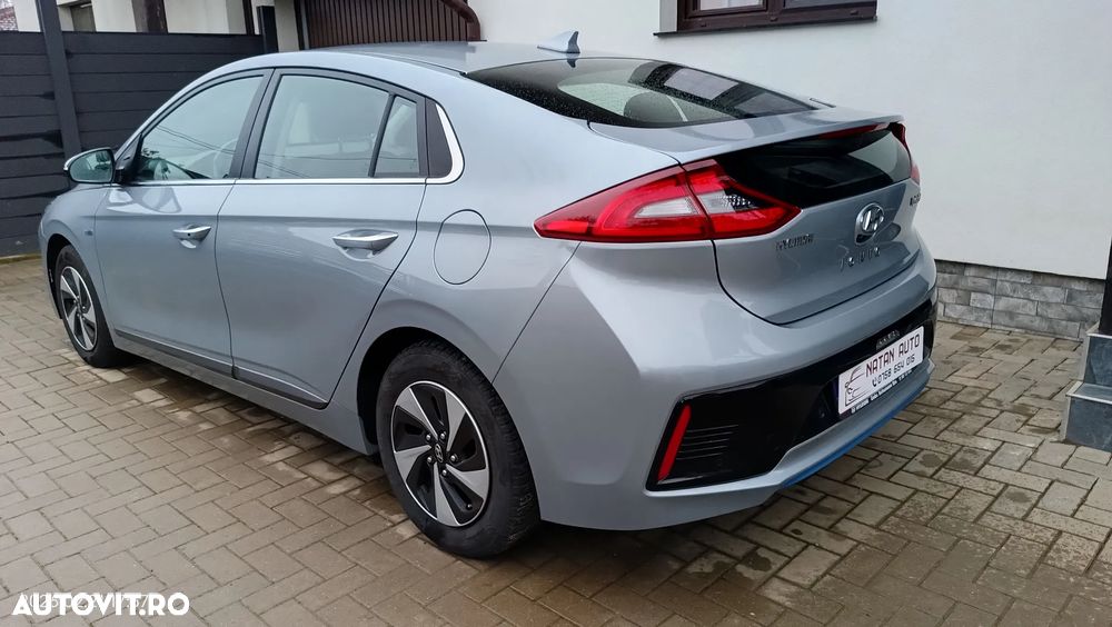 Hyundai IONIQ - 4