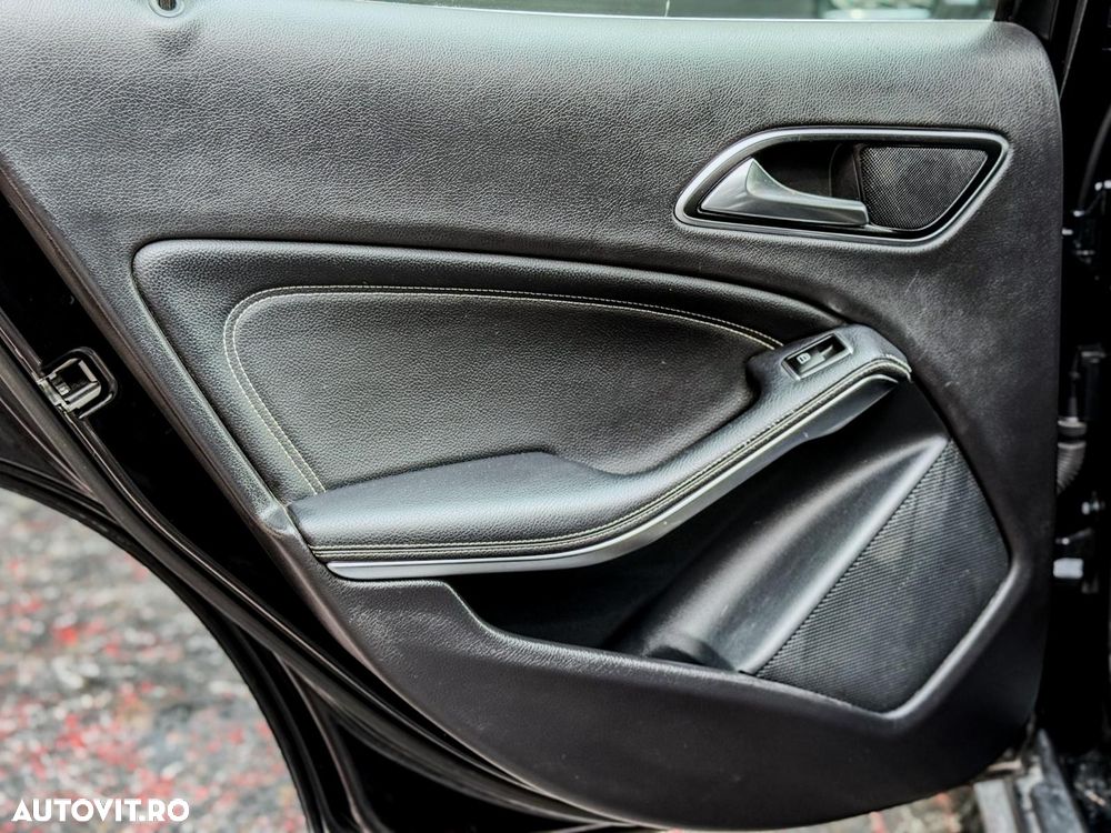 Mercedes-Benz GLA 220 d 7G-DCT AMG Line - 30
