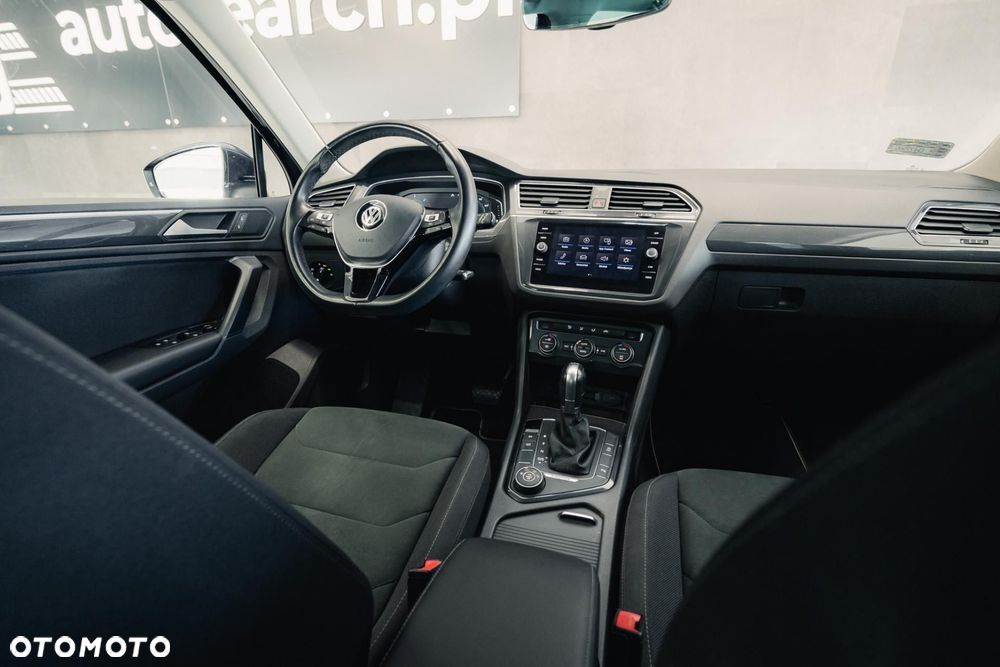 Volkswagen Tiguan - 17