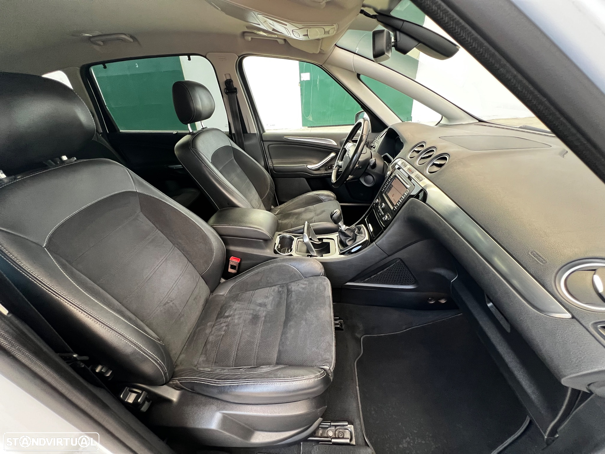 Ford S-Max 2.0 TDCi Titanium 7L 139g - 17