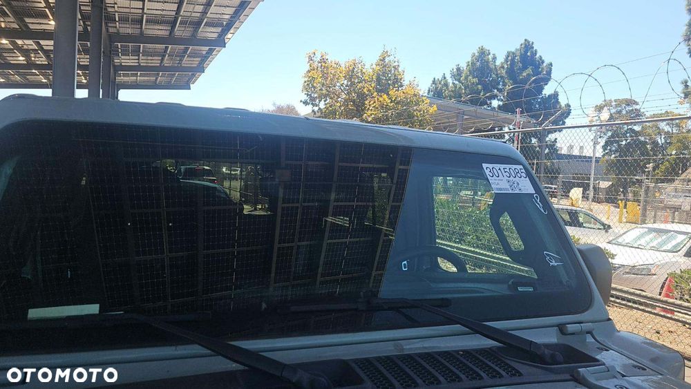 Jeep Wrangler - 21