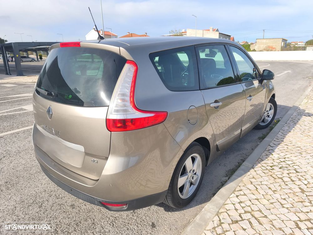 Renault Grand Scénic 1.5 dCi Dynamique S 7L - 4