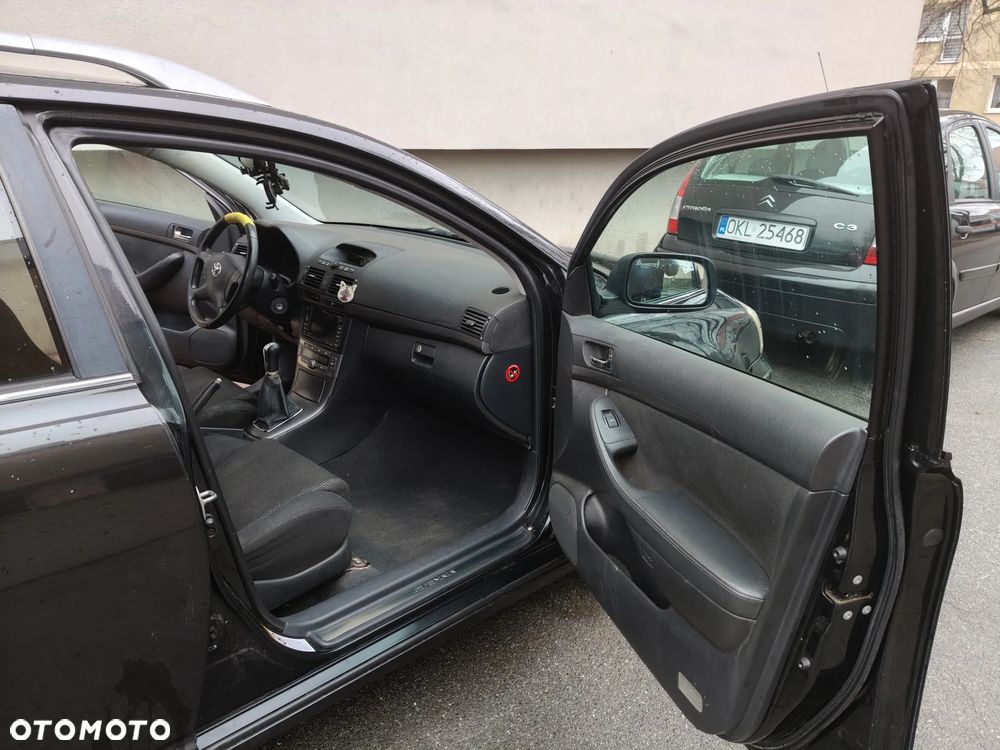 Toyota Avensis 1.8 VVT-i Combi - 5