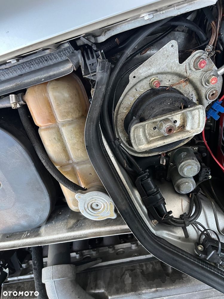 Mercedes-Benz W124 (1984-1993) - 28