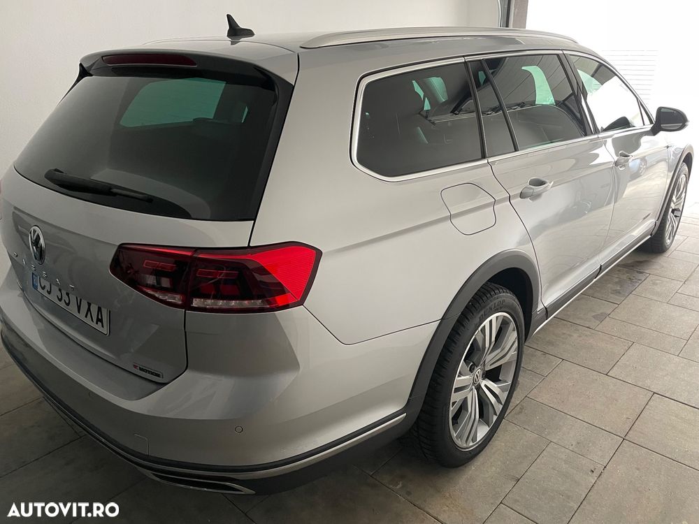 Volkswagen Passat - 8