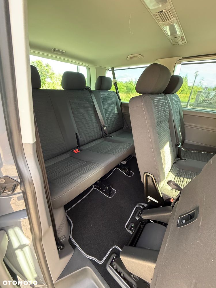 Volkswagen Caravelle 2.0 TDI L2 Highline DSG - 21