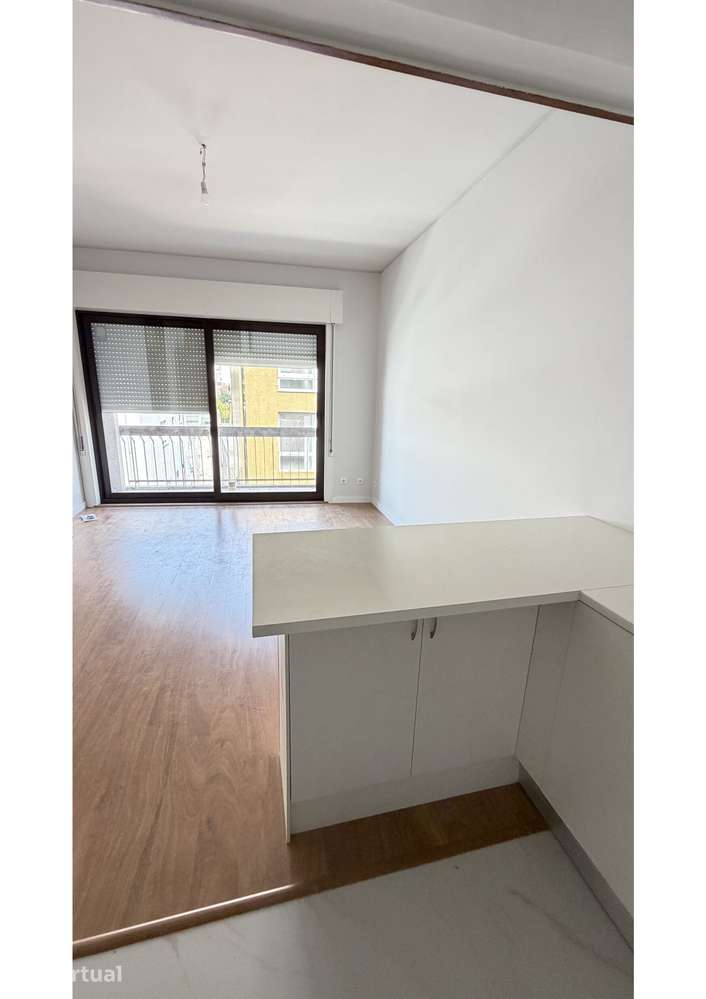 Apartamento T1 para Arrendamento | Junto Rua Boavista/Lapa, Porto - Grande imagem: 5/16