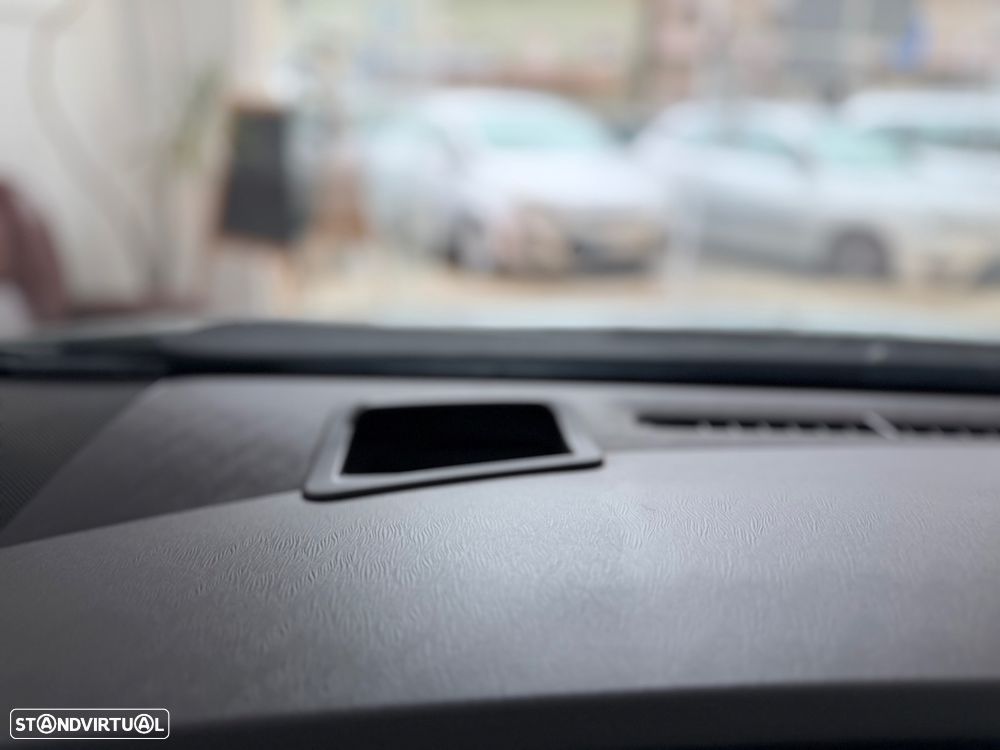 Toyota Prius 1.8 Exclusive - 15