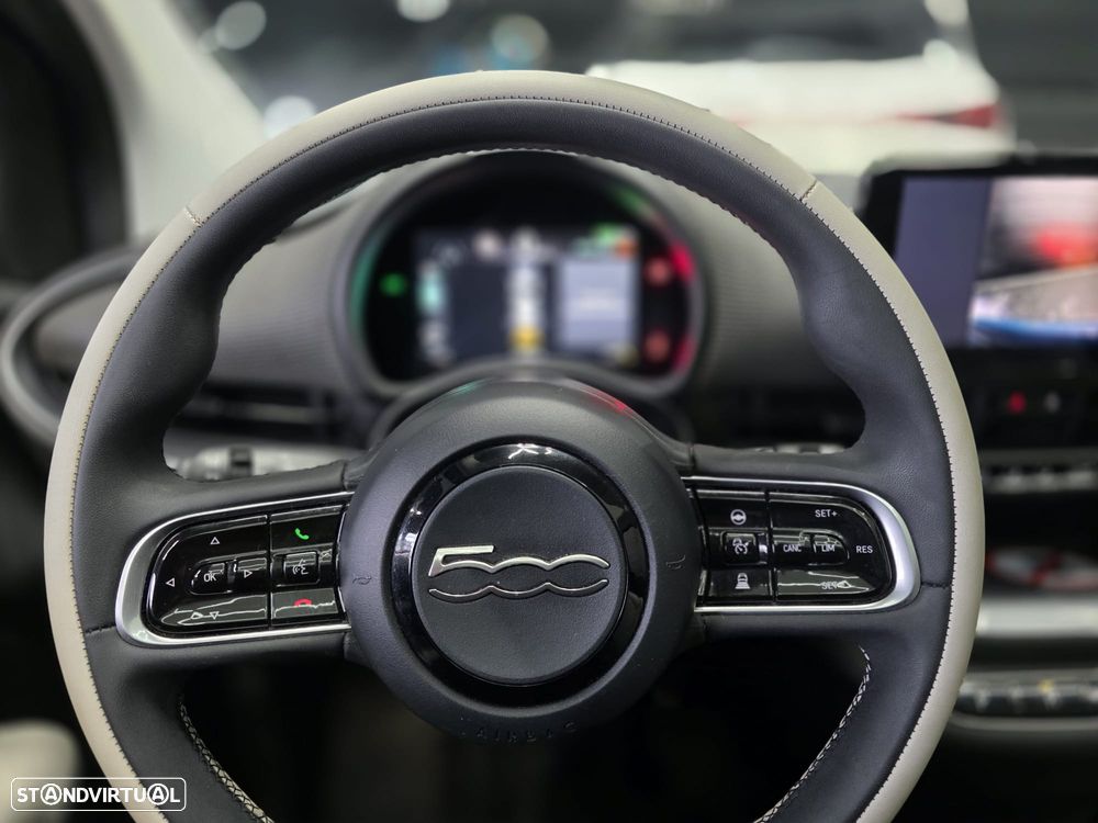 Fiat 500e La Prima - 13