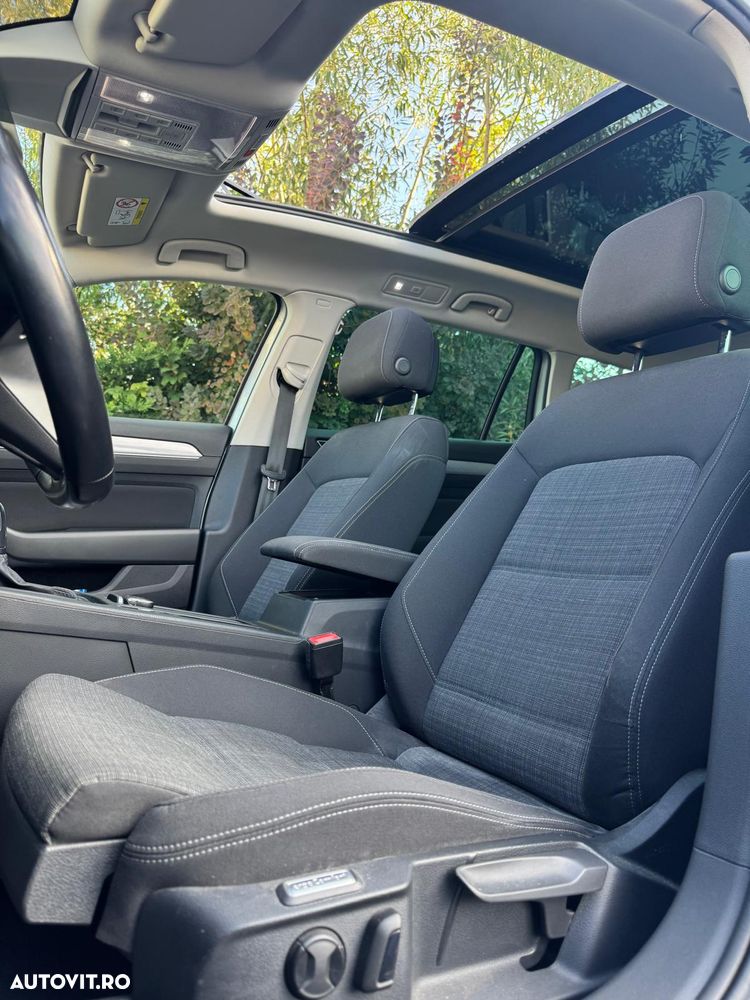 Volkswagen Passat - 12