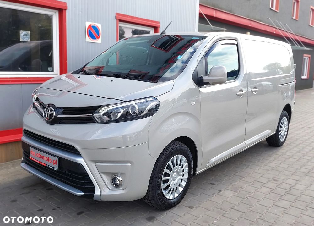 Toyota PROACE - 1