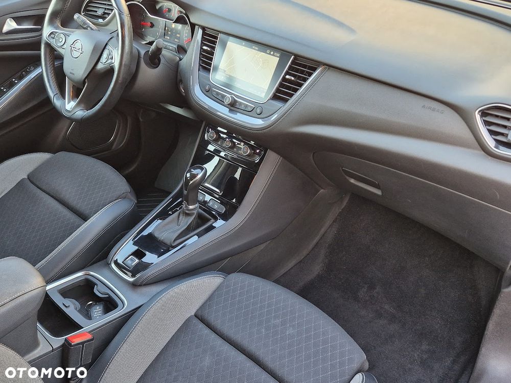Opel Grandland X 1.2 Start/Stop Business Edition - 24