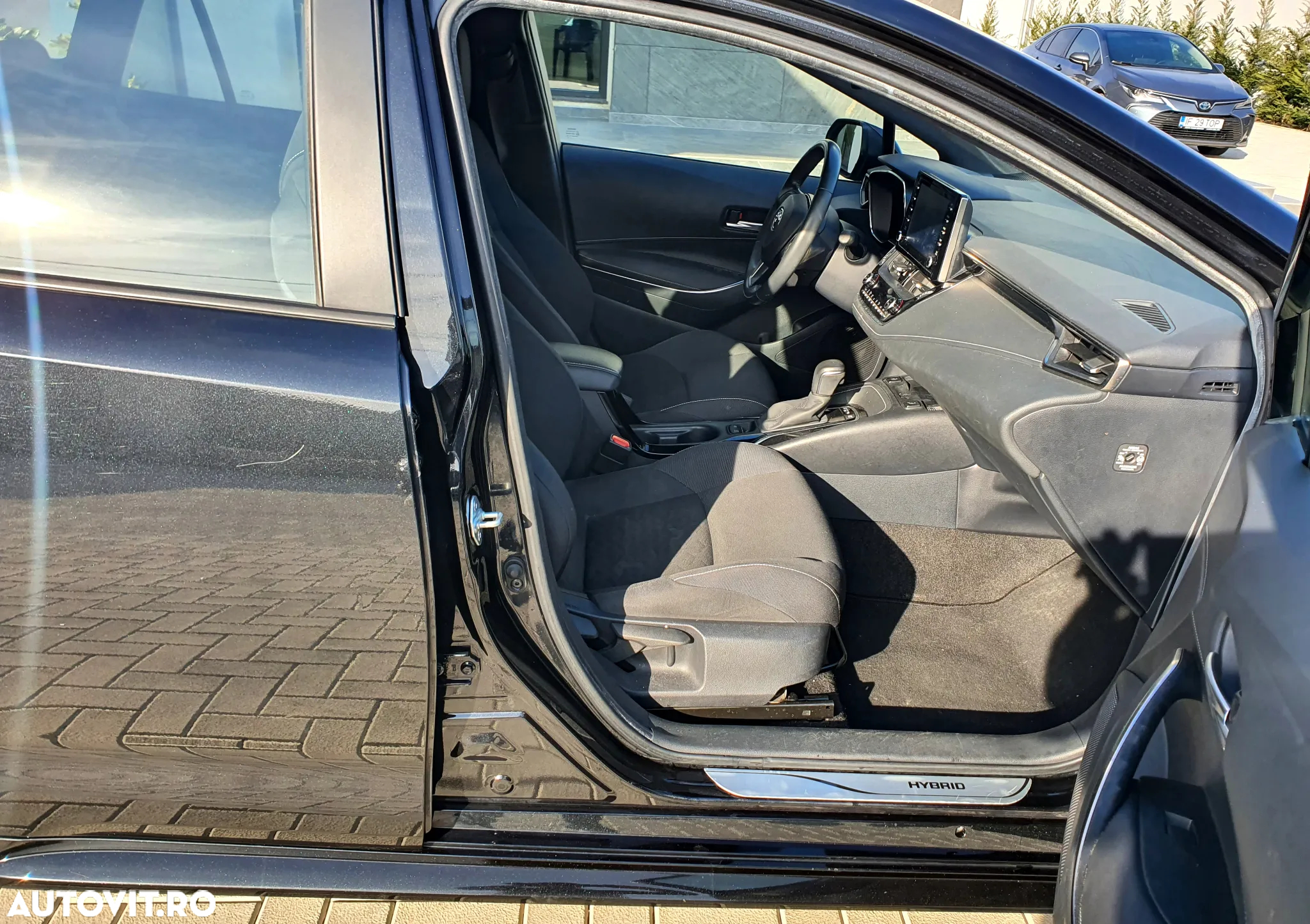 Toyota Corolla 1.8 Hybrid Touring Sports Business Edition - 18