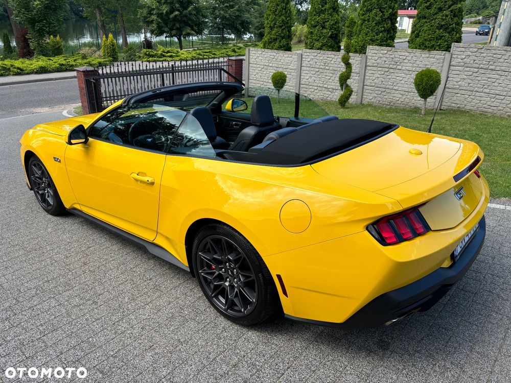 Ford Mustang - 35