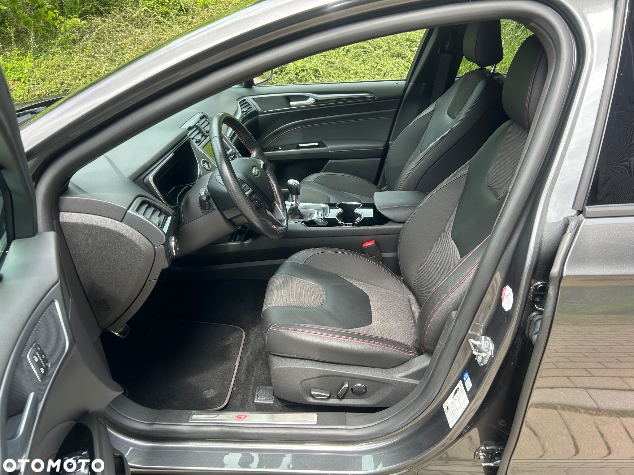 Ford Mondeo 1.5 EcoBoost ST-Line X - 16