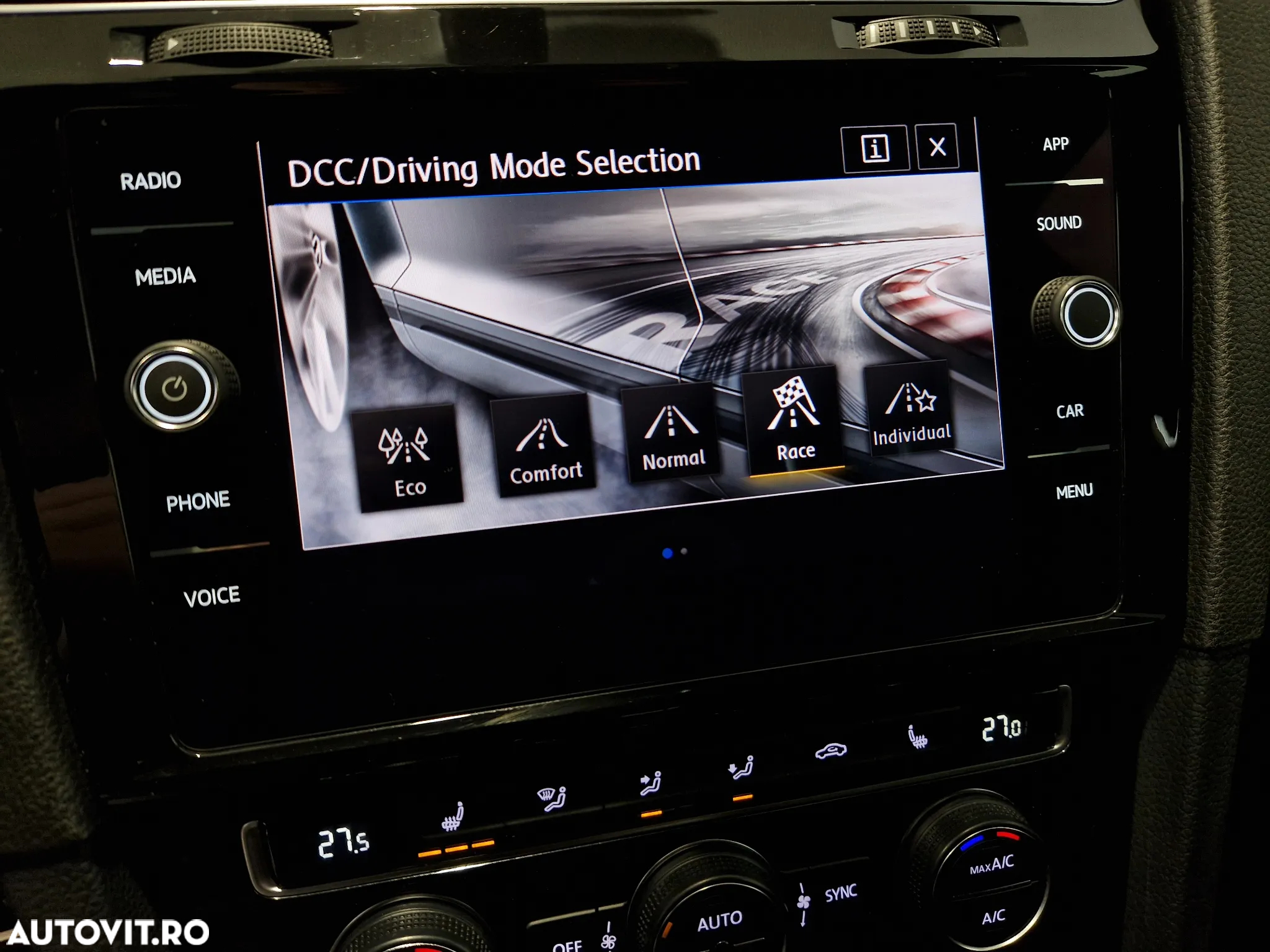 Volkswagen Golf 2.0 TSI DSG R - 23