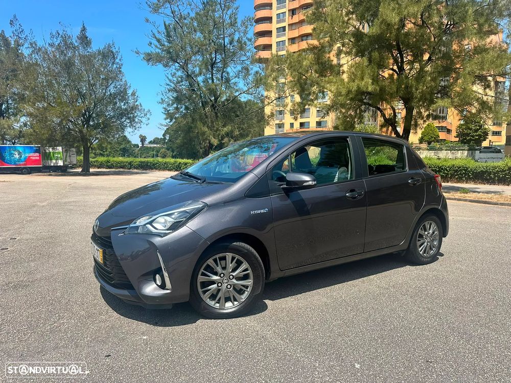 Toyota Yaris 1.5 HSD Comfort+P.Style - 2