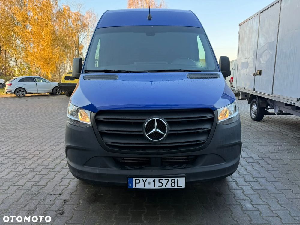 Mercedes-Benz Sprinter - 10