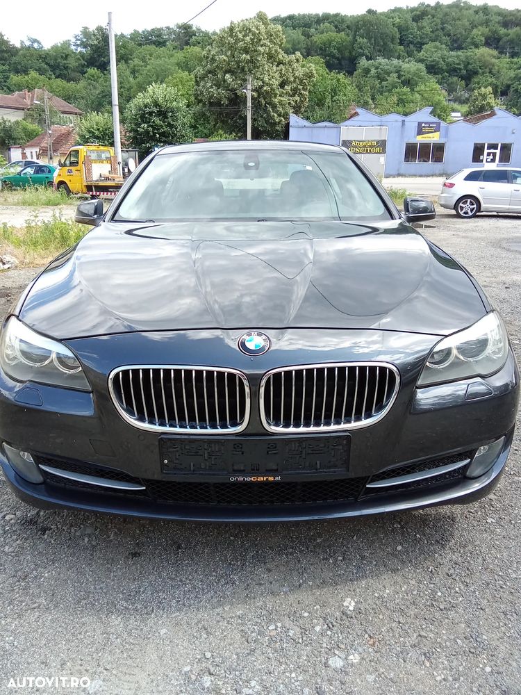 BMW Seria 5 520d Luxury Line - 11