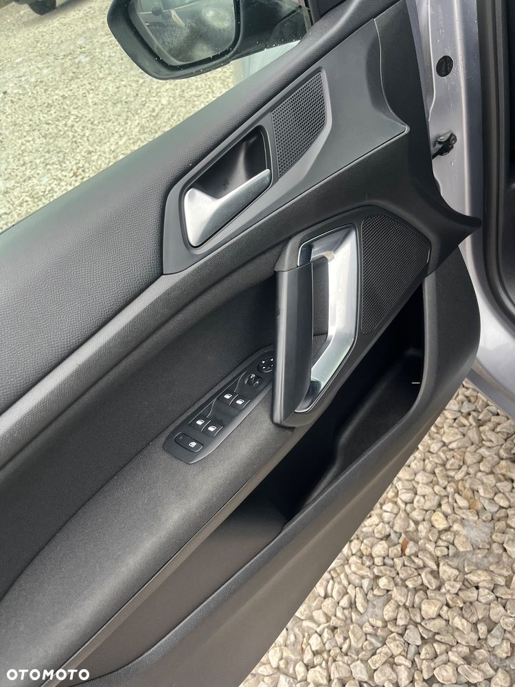 Peugeot 308 - 7