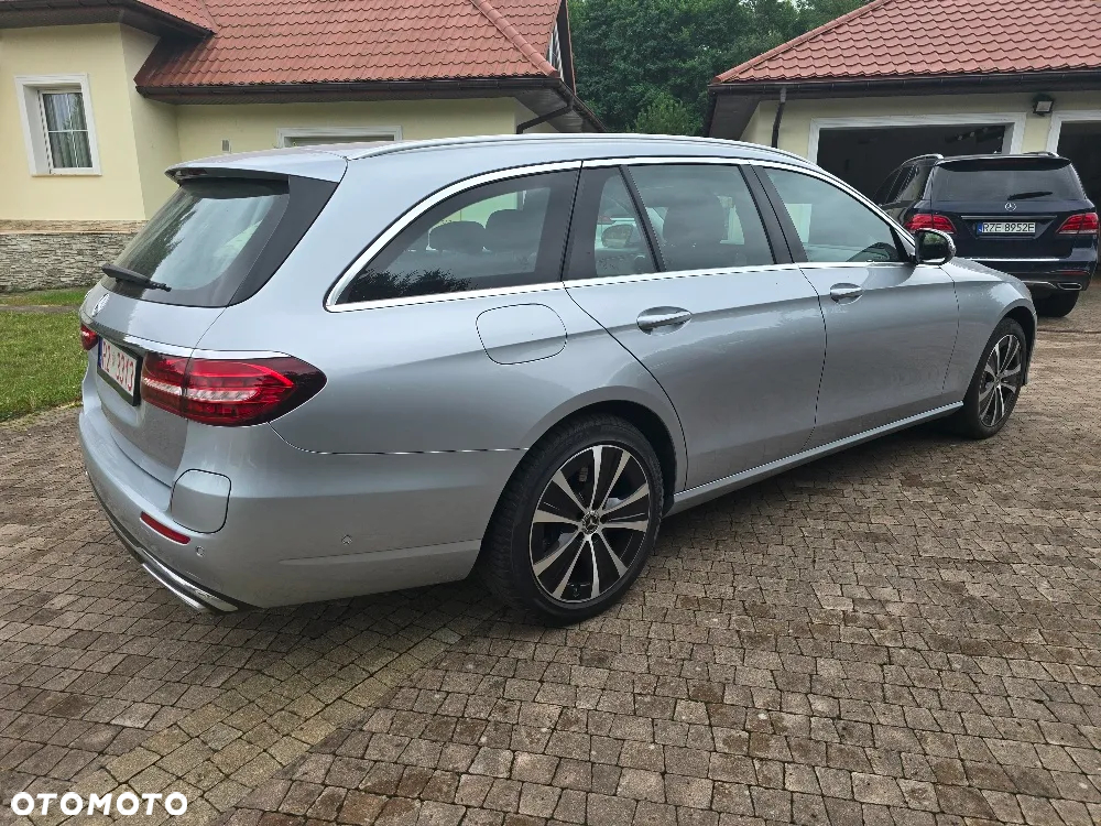Mercedes-Benz Klasa E - 8