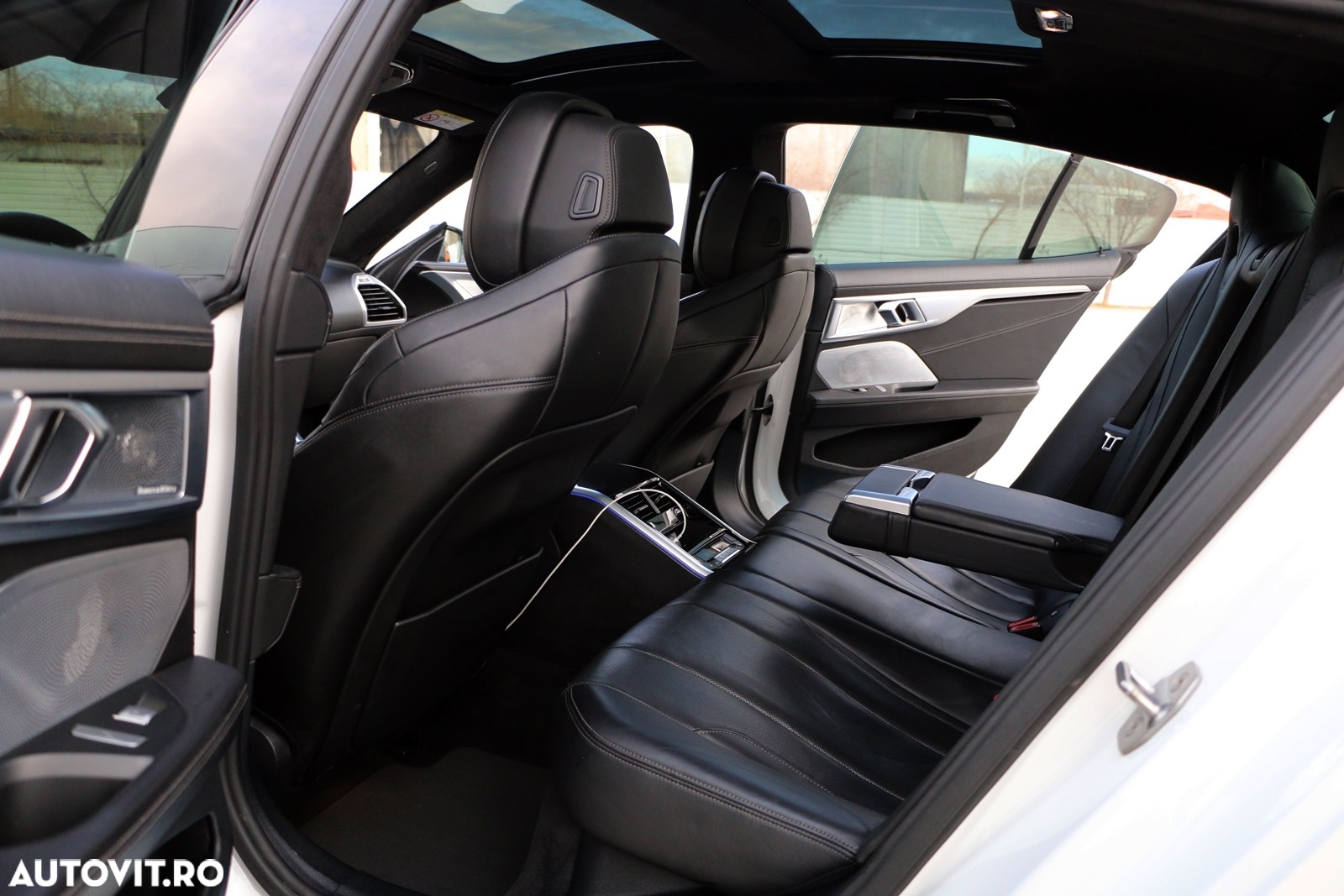 BMW Seria 8 - 19