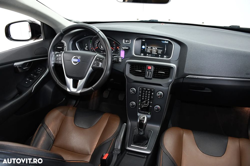 Volvo V40 D2 Ocean Race - 5