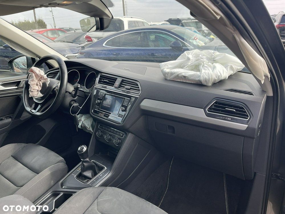 Volkswagen Tiguan 1.4 TSI BMT Comfortline - 9