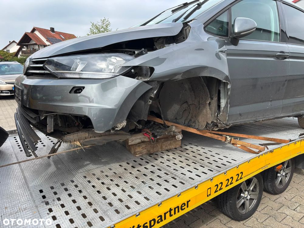 Volkswagen Touran 2.0 TDI SCR (BlueMotion Technology) DSG Highline - 6