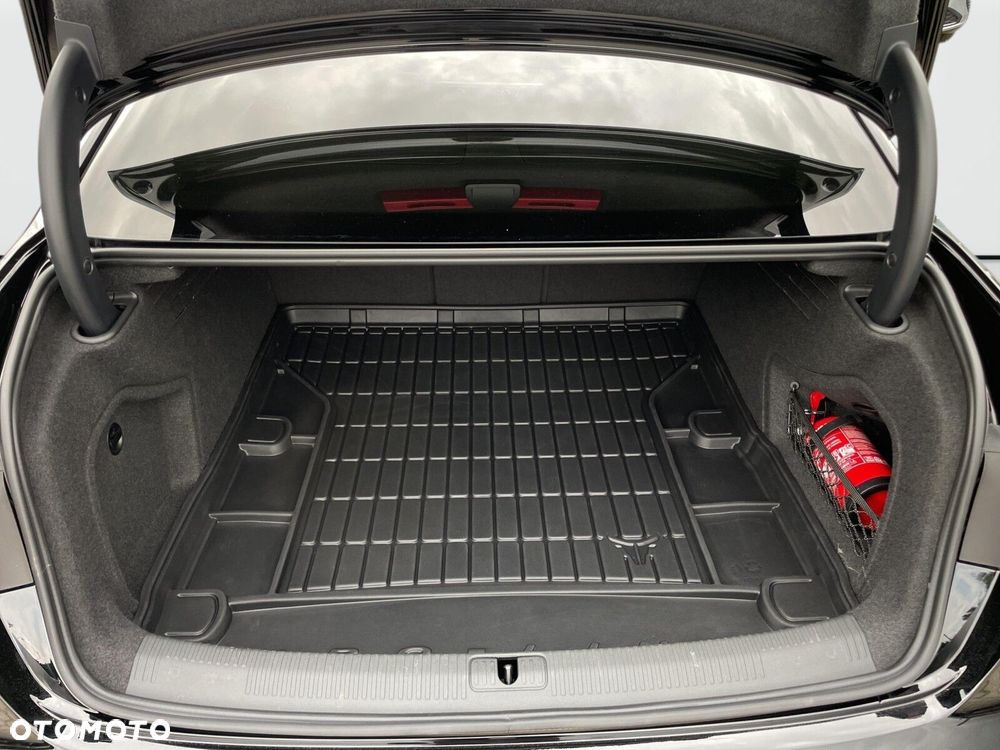 Audi A4 Limousine - 14