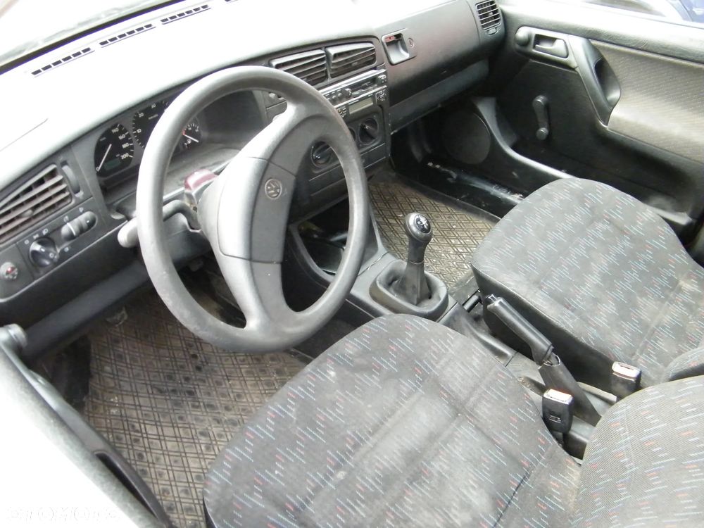 VW Golf III 1.9 D 64KM silnik 1Y skrzynia CHC lakier LP3H/ L91Q - 5