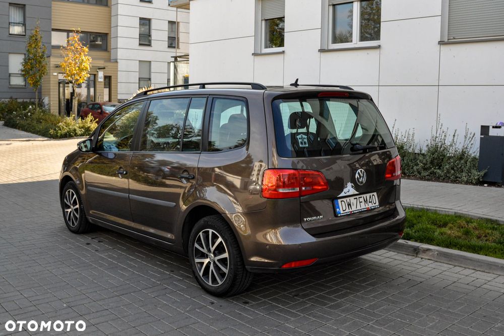 Volkswagen Touran - 3