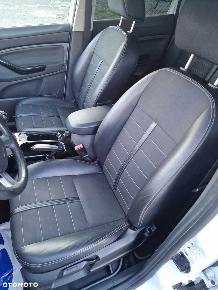 Ford Kuga 2.0 TDCi Titanium - 12