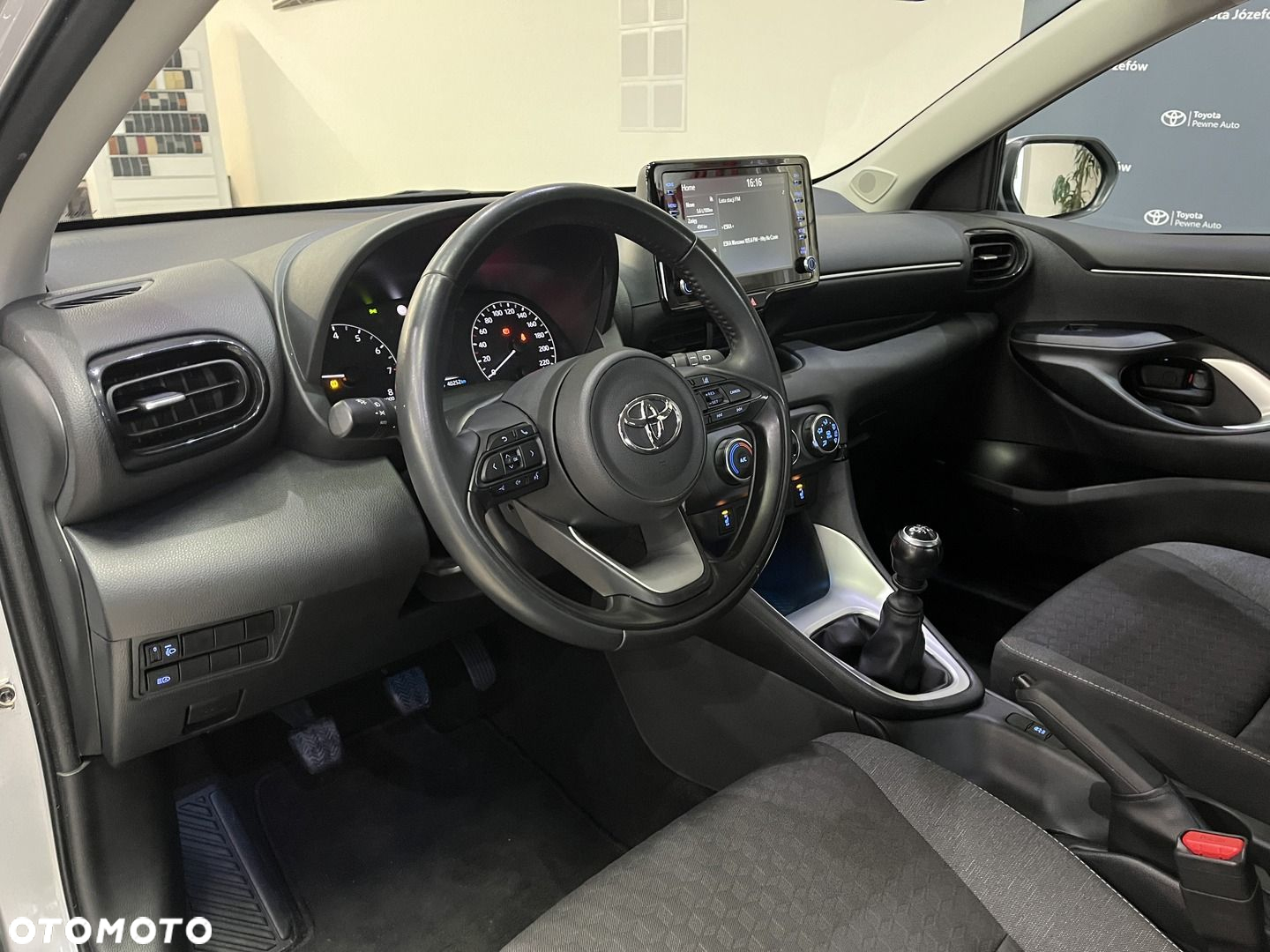 Toyota Yaris - 7