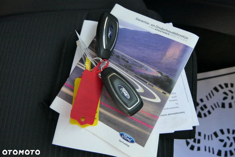 Ford Focus 1.5 EcoBlue STart-Stopp-System TITANIUM - 16