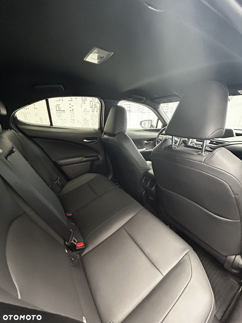 Lexus UX 250h GPF F Impression 2WD - 12