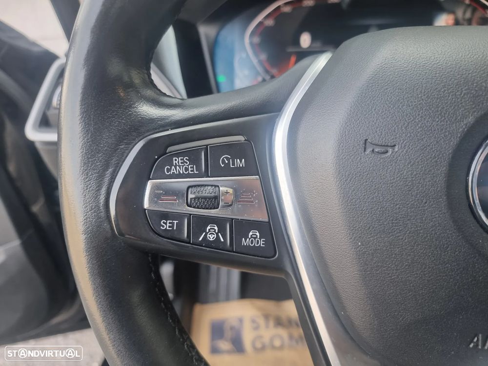 BMW 320 d xDrive Auto - 11