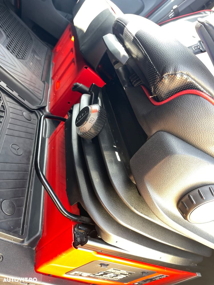 Mercedes-Benz Sprinter - 28