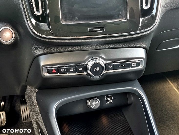 Volvo XC 40 T3 Geartronic Inscription - 30
