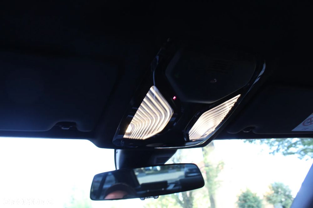 BMW Seria 3 M340i xDrive - 32