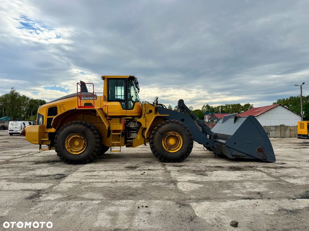 Volvo L220H - 1