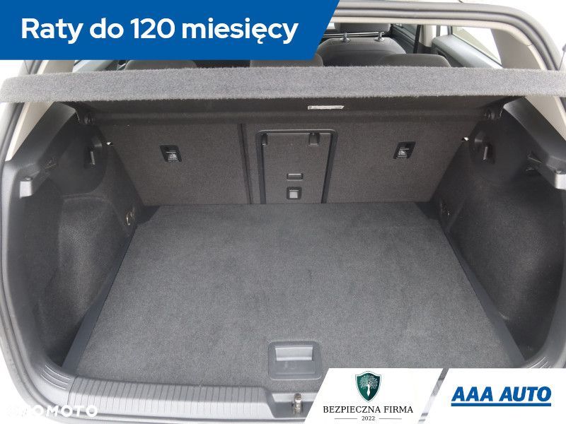 Volkswagen Golf - 16