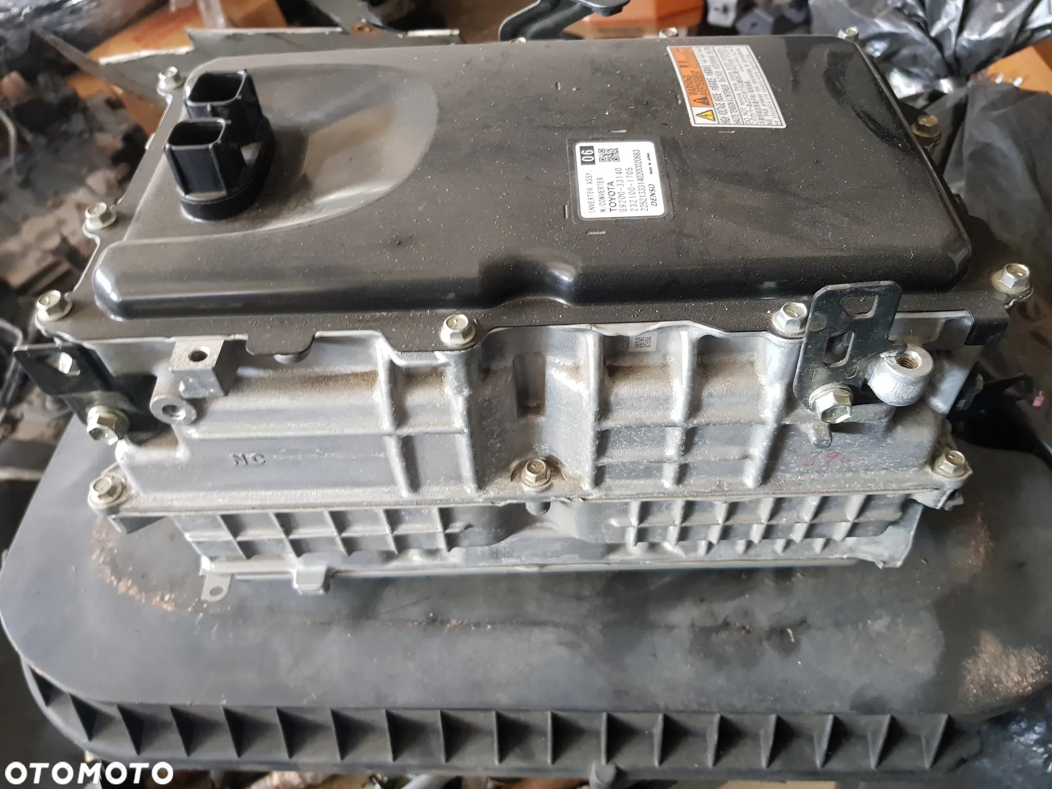 Toyota RAV4 V 2.5 Hybryda Konwerter Inwerter Falownik G9200-33140 - 2