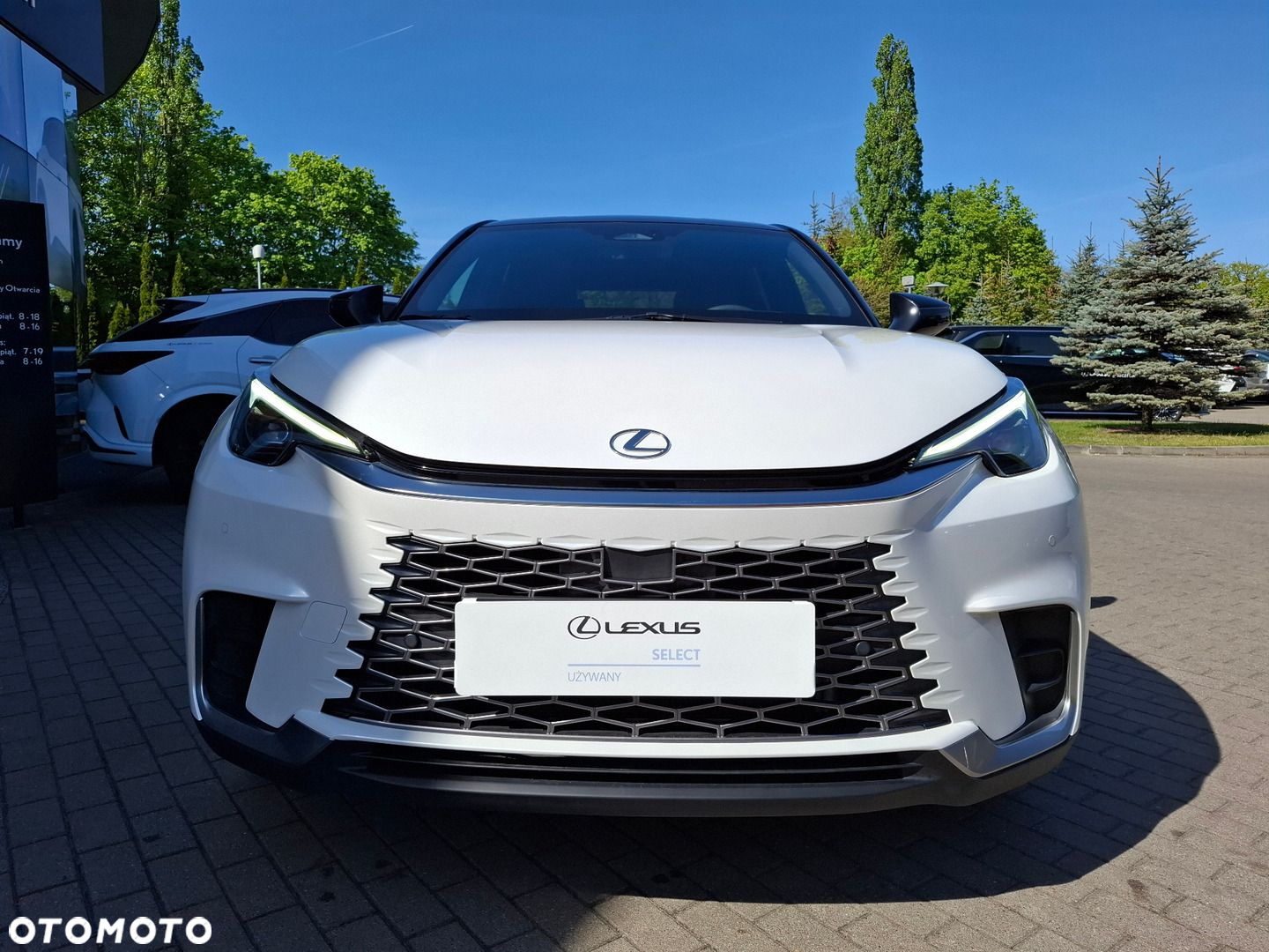 Lexus LBX 1.5 Hybrid Emotion - 8