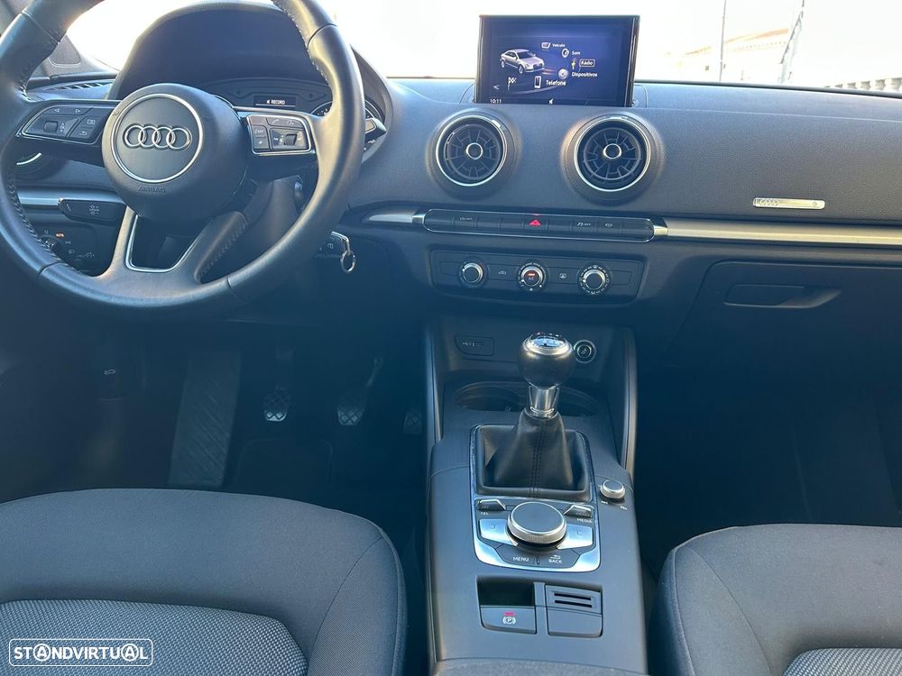 Audi A3 Limousine 30 TDI Design - 21