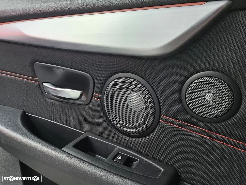 BMW 218 Active Tourer d Line Sport Auto - 23