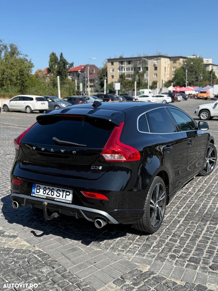Volvo V40 D3 Geartronic RDesign - 2