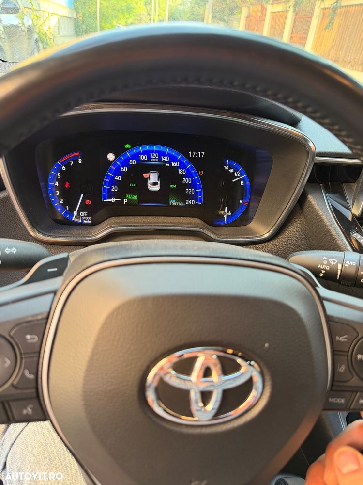 Toyota Corolla 2.0 HSD Exclusive Plus GR Sport Bi-Tone - 6