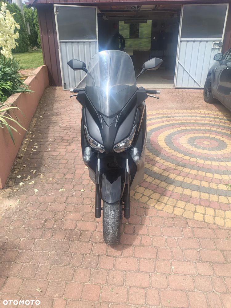 Yamaha X-max - 4