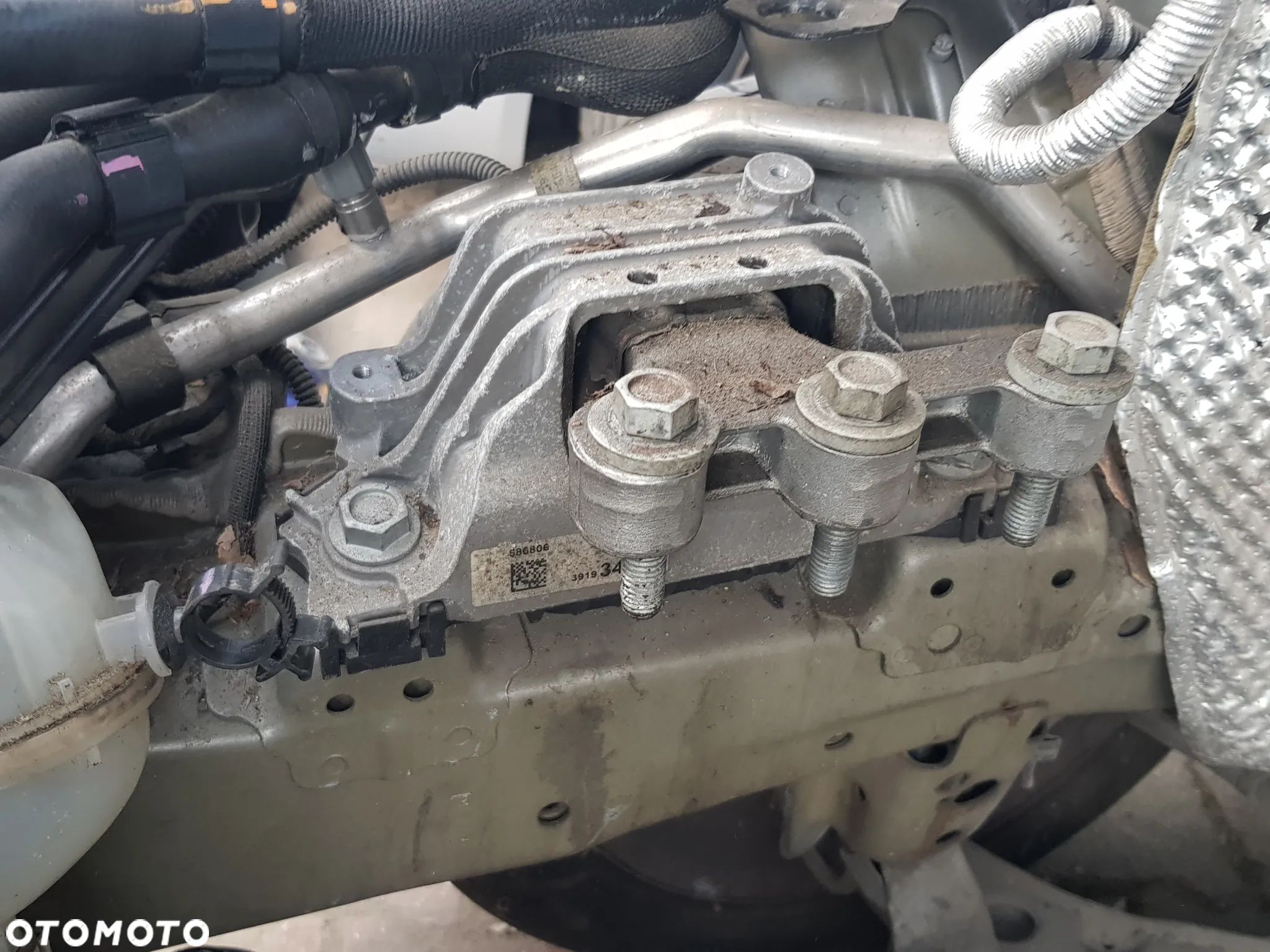 Opel Astra K 1.5 CRDI CDTI Łapa Poduszka Silnika 39193447 - 1
